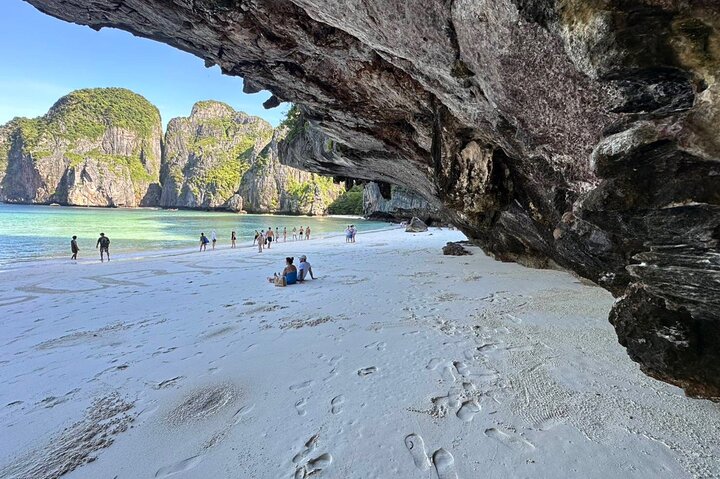 2x Snorkelling Phi Phi, Maiton, Maya Bay, khai islands tour - Image 4