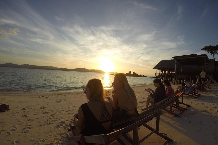 Exclusive Small Group - Phi Phi Islands Sunrise OR Day trip - Image 5