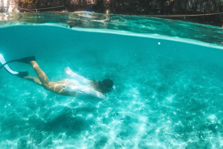 Full Day- Phi Phi Island & Maya Bay Snorkeling in Phuket by Speedboat - Image 4