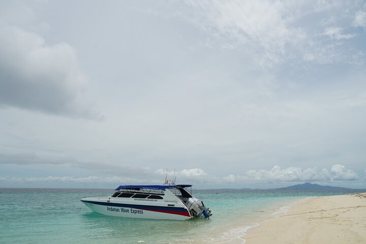 Full-Day Speedboat Tour Phi Phi islands and Bamboo Island - Image 4