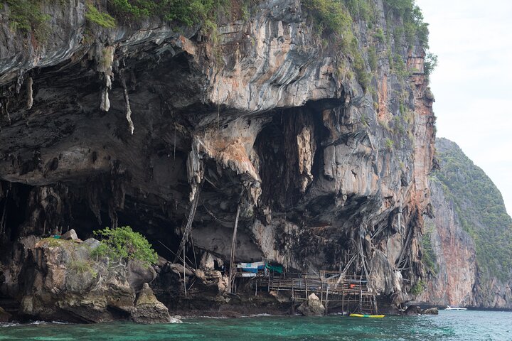 Full-Day Speedboat Tour Phi Phi islands and Bamboo Island - Image 5