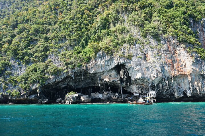 Full-Day Speedboat Tour Phi Phi islands and Bamboo Island - Image 1