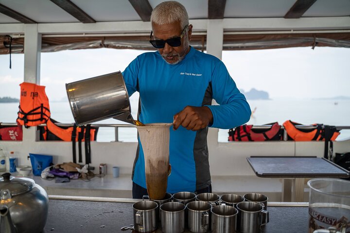 John Gray’s James Bond Island Tour with Sea Cave Kayaking - Image 5