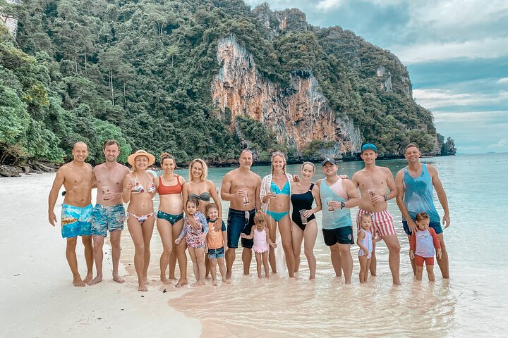 Phi Phi Island Private Boat Tour - Image 5