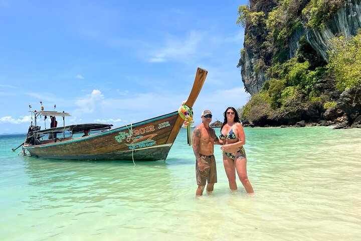 Phi Phi Island Private Boat Tour - Image 3