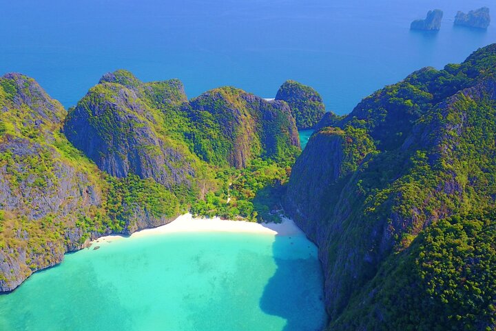 Phi Phi Islands Adventure Day Trip with Seaview Lunch by V. Marine Tour - Image 1