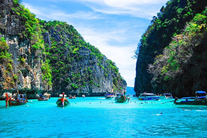 Phi Phi & Khai Islands Snorkeling Trip w/ Lunch and Fins by Speedboat  - Image 3