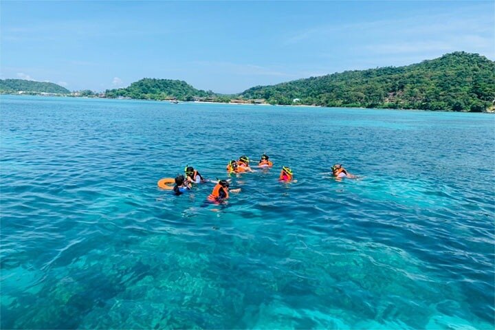 PHUKET: Phi Phi-Maya-Maiton-Khai Island by Speed Boat with Lunch - Image 5