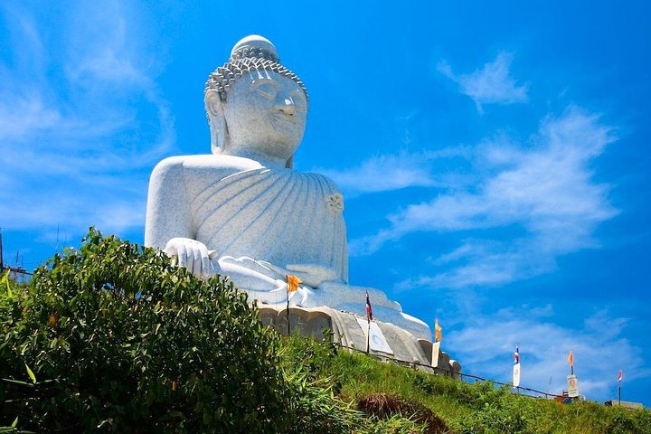 Phuket: Private Car or Minibus Rental with Driver - Image 1