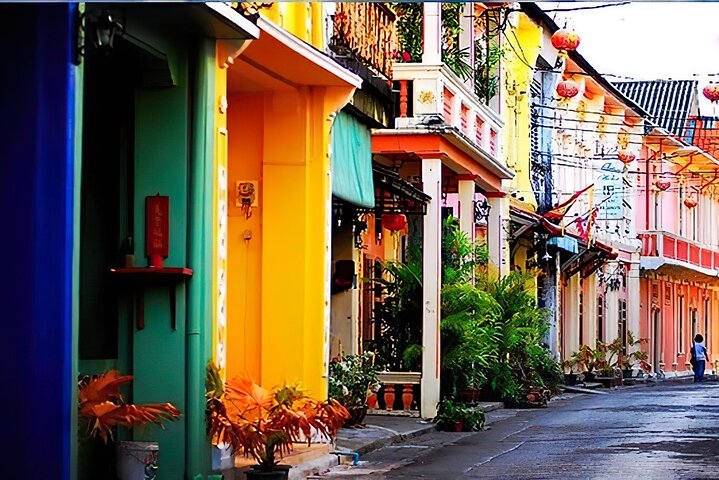 Phuket Private Customized Car or Van Sightseeing Discovery City Tour with Driver - Image 2