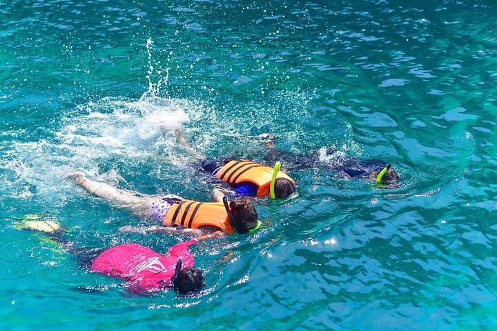 Phuket: Racha Yai & Koh Hey Catamaran Tour - Image 3