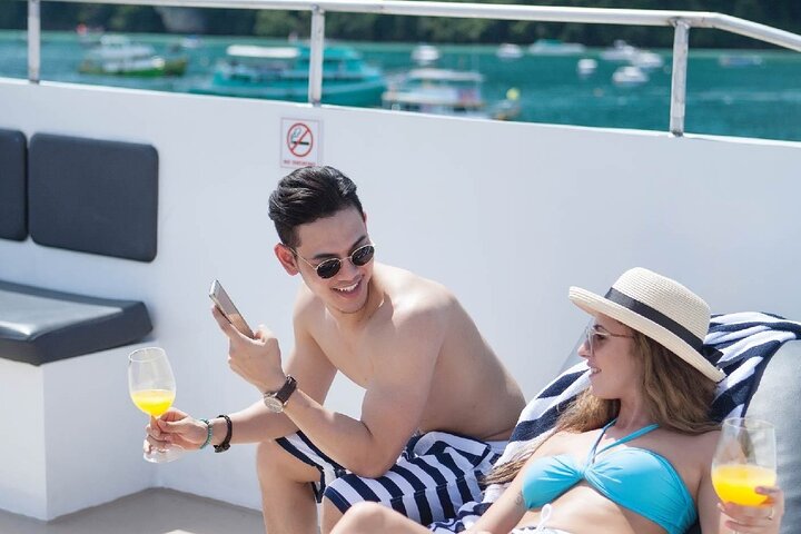Phuket:Phi Phi Island day trip by cruise with Hotel Transfer - Image 2