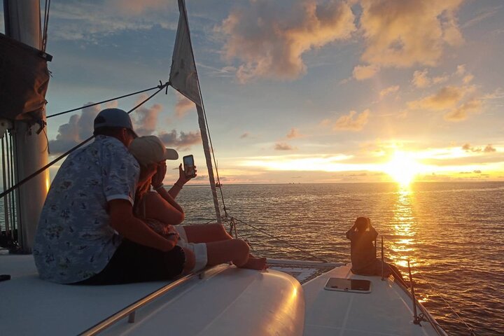 Private Catamaran Yacht Charter to Maiton & Coral Islands - Image 2