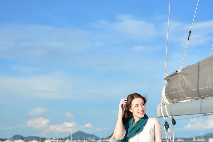 Private Catamaran Yacht Charter to Maiton & Coral Islands - Image 5