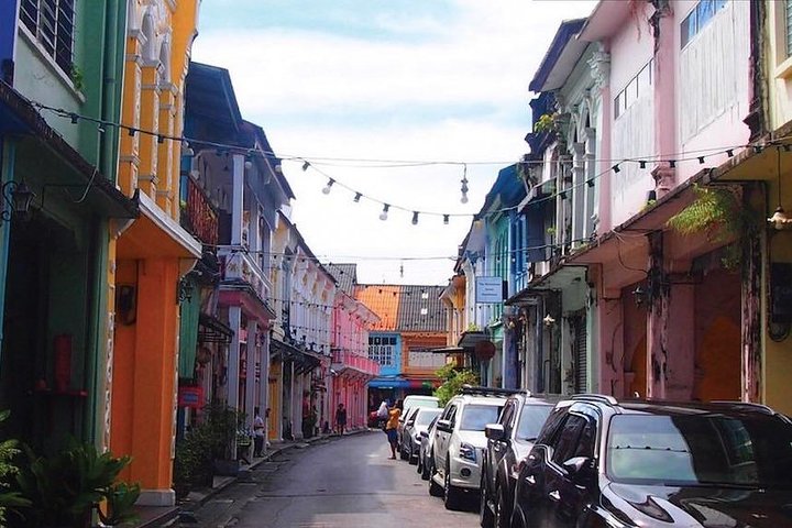 Private Sightseeing and City Tour with English speaking guide - Image 5
