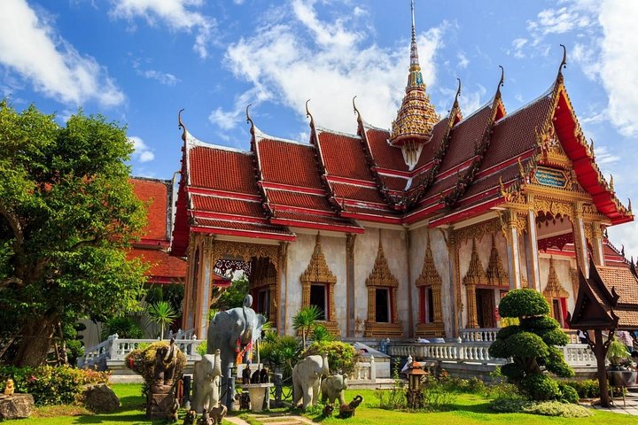 Private Sightseeing and City Tour with English speaking guide - Image 3