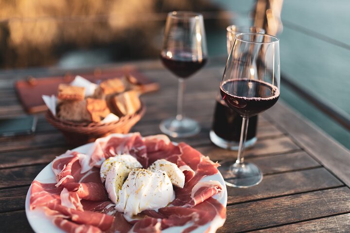 Chianti Classico Full Day Private Wine Tour - Image 3
