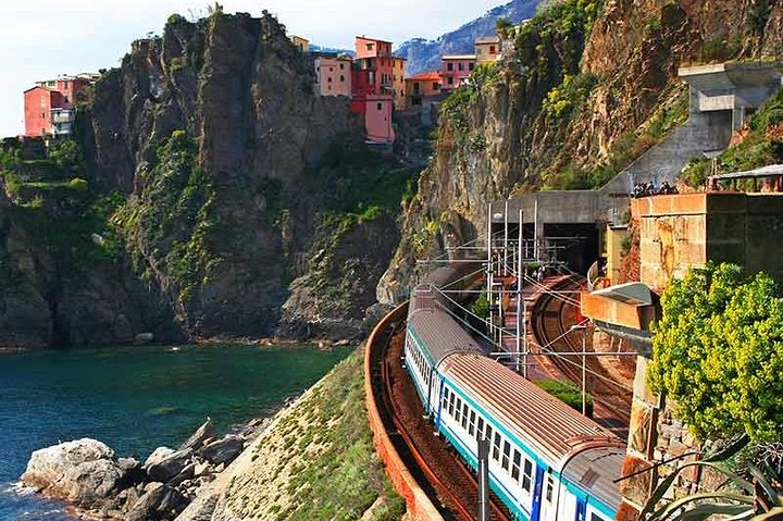 Cinque Terre full-day trip from Florence - Image 5