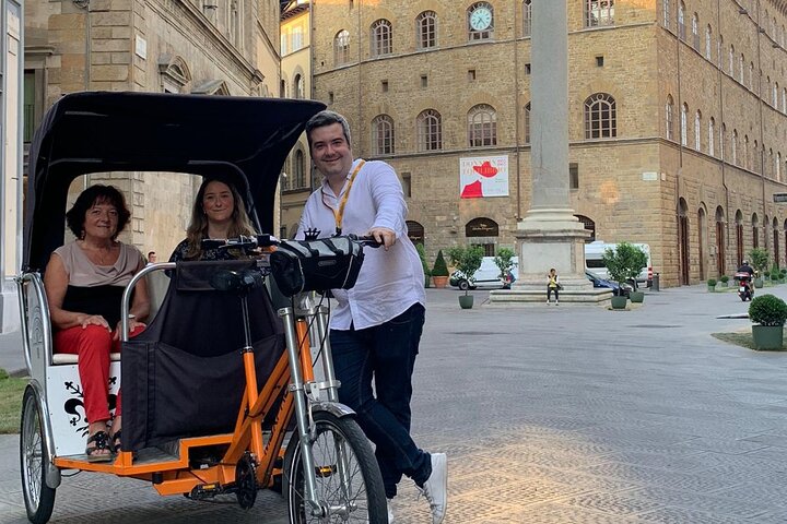 Florence city guided tour by rickshaw - Image 1