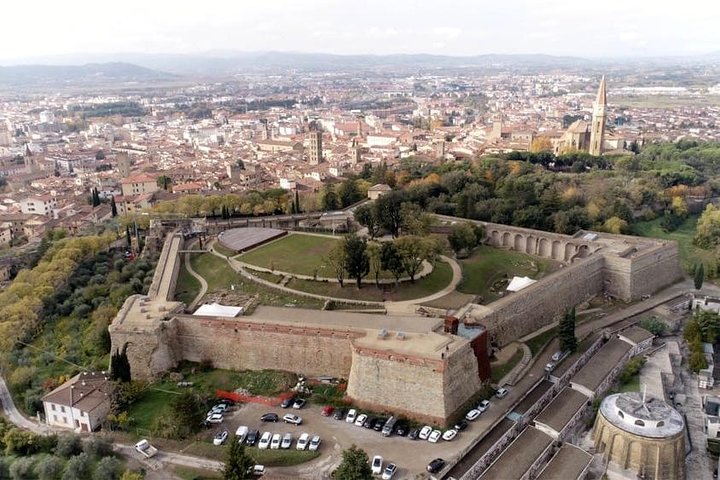Private car trip to Arezzo and Cortona from Florence (10 h)  - Image 2