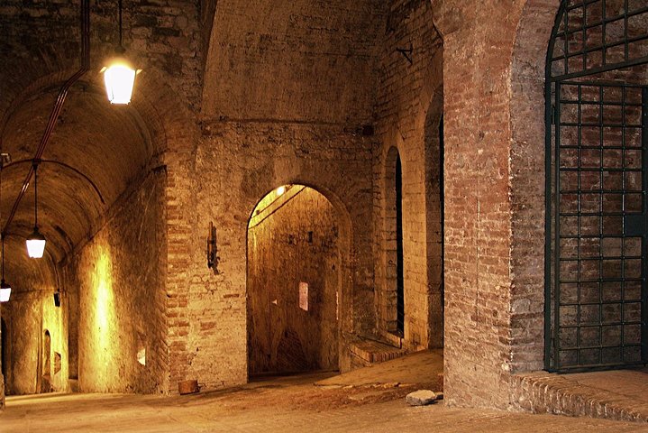 Private car trip to Assisi and Perugia from Florence FD12 - Image 3