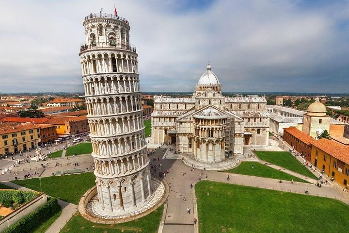 Private car trip to Lucca and Pisa from Florence (8 h) - Image 4