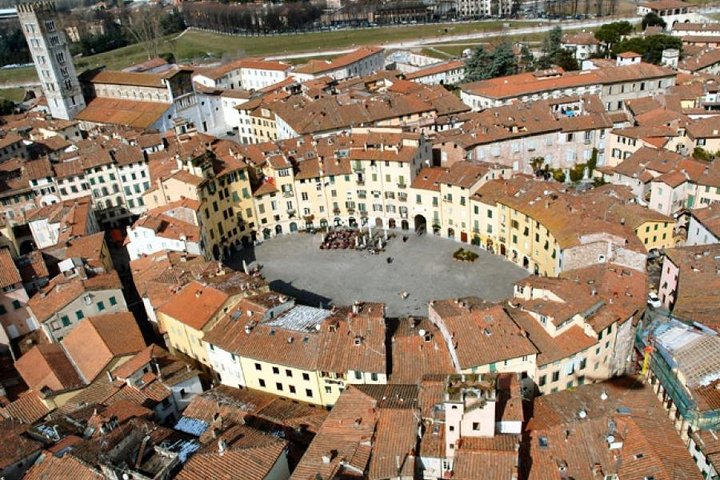 Private car trip to Lucca and Pisa from Florence (8 h) - Image 2