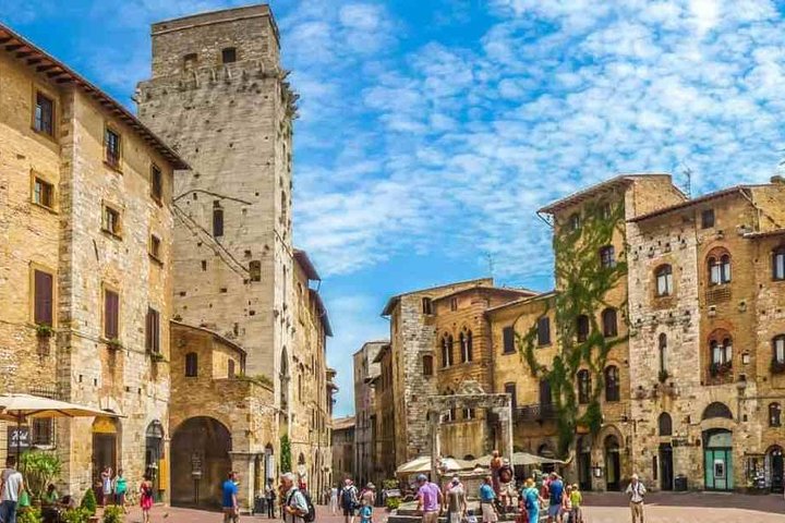 Private car trip to Siena and San Gimignano from Florence (8 h) - Image 4