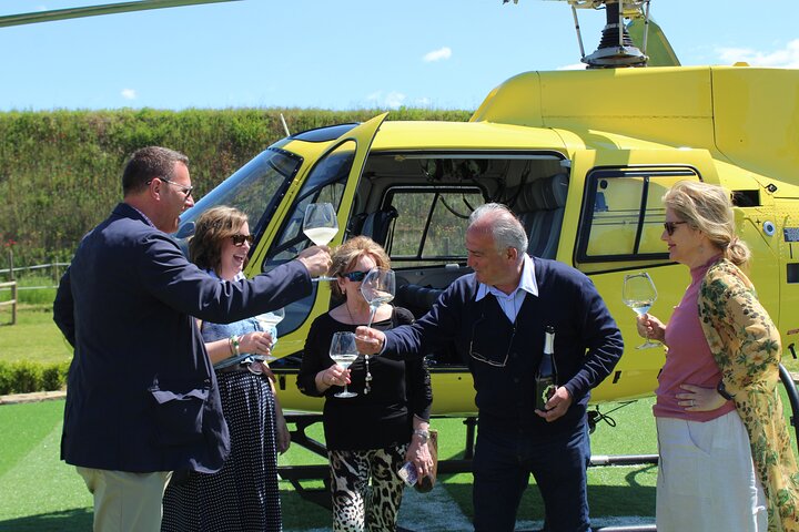 Private Helicopter Wine Tour with Pickup in Italy - Image 4