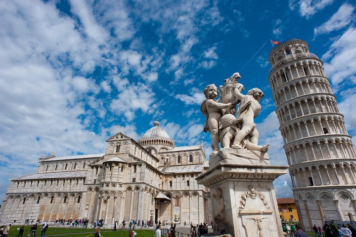 Private Pisa and Lucca Tour - Image 1