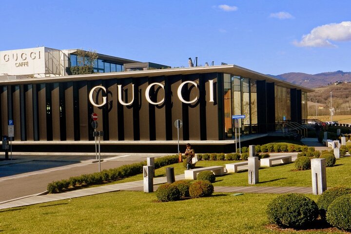 The MALL Outlets and Prada Shopping Tour - Image 5