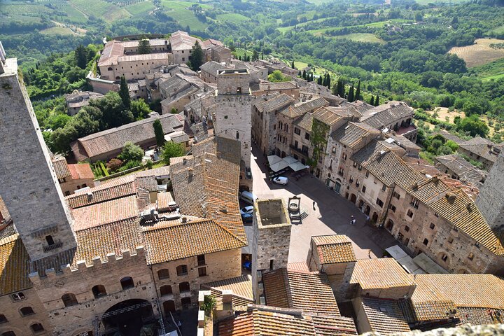 Volterra and San Gimignano: a taste of medieval Tuscany! - Image 5