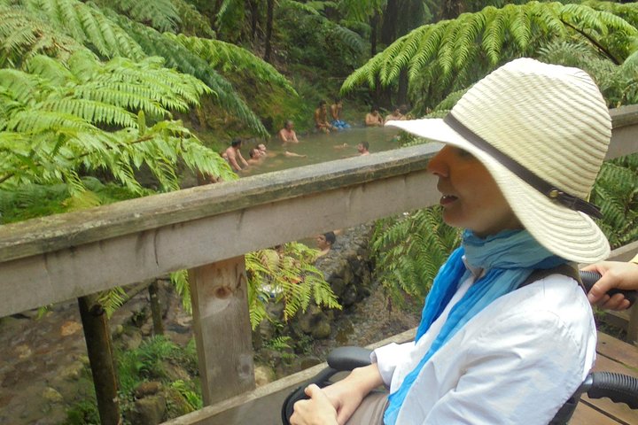 Adapted Van Tour - Lagoa do Fogo ( Half day) - Image 4