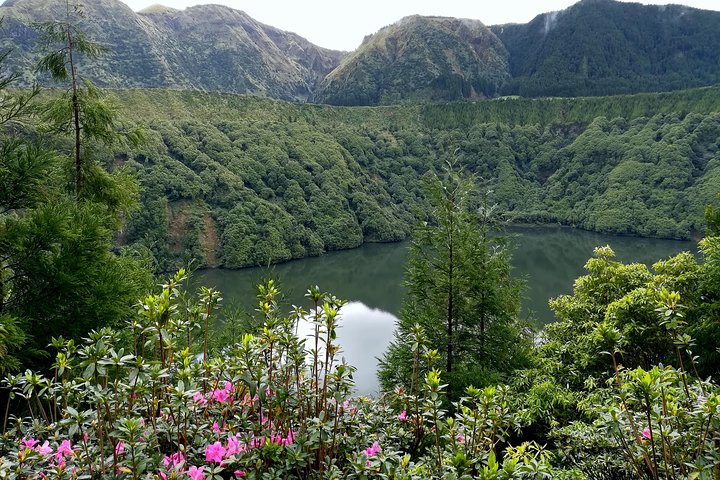 Adapted van Tour - Sete Cidades (Half day) - Image 3