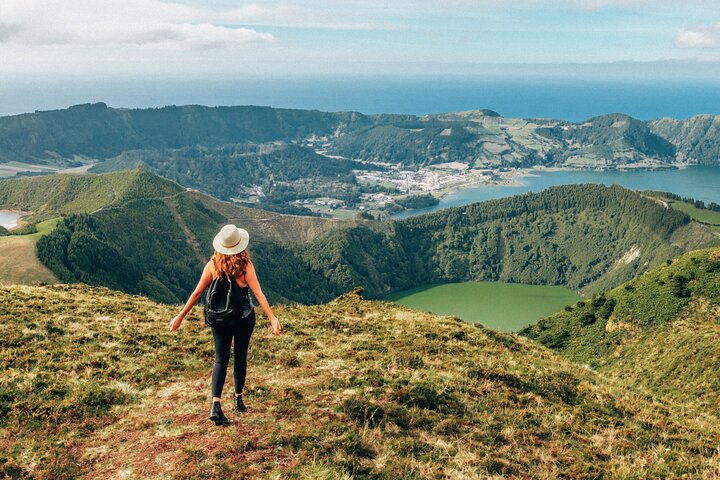 All of the West & Sete Cidades Volcano - Image 1