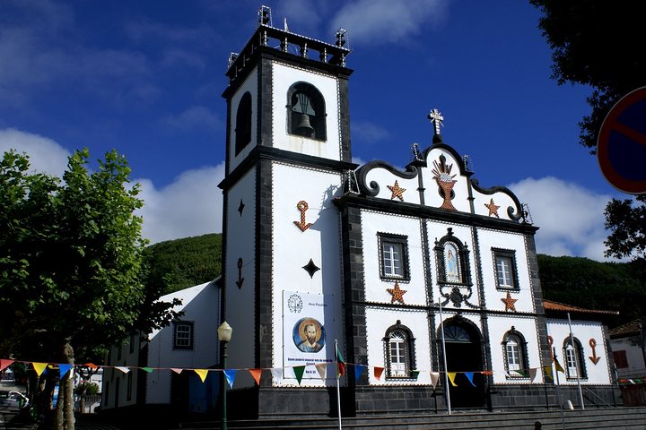 Best of Ponta Delgada private walking city tour - Image 1