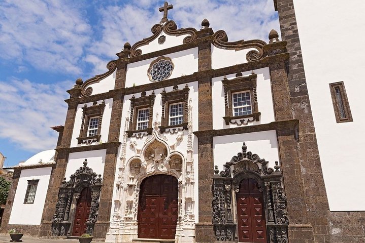 Best of Ponta Delgada private walking city tour - Image 2
