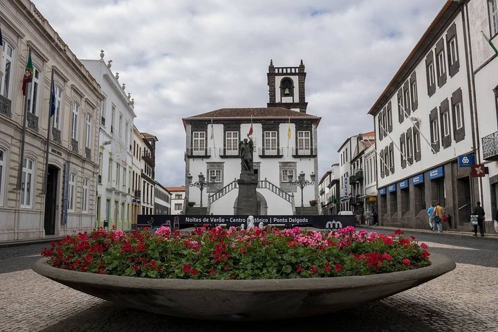 Best of Ponta Delgada private walking city tour - Image 4