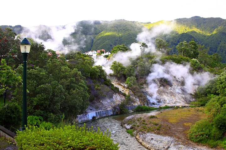 Couples PRIVATE Hybrid 4X4 Tour - Furnas (Inc Hot Springs and 3 Course Lunch) - Image 3