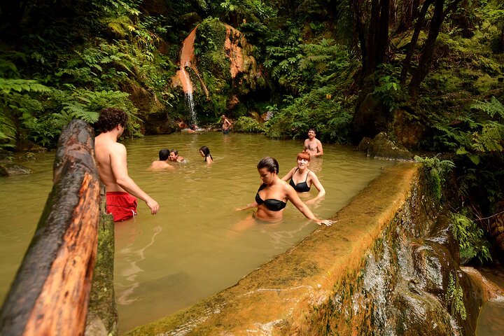 Discover São Miguel: Full Day Fogo and Sete Cidades with lunch - Image 3