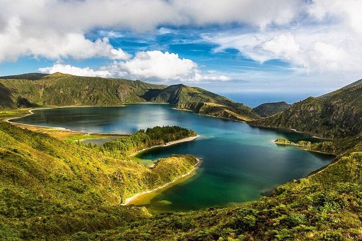 Full Day Guided Tour to Sete Cidades and Fogo Lagoons - Image 3