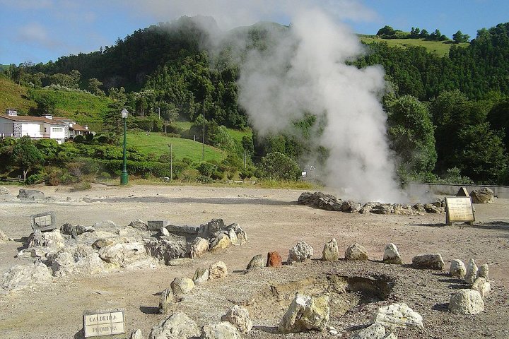 Full Day Outdoor Furnas Valley With Traditional Lunch - Image 2