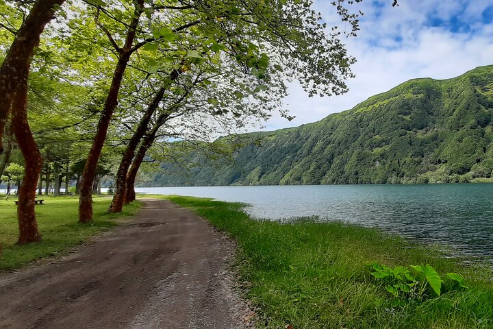Full Day Private Tour Sete Cidades with Snorkeling and Lunch - Image 2