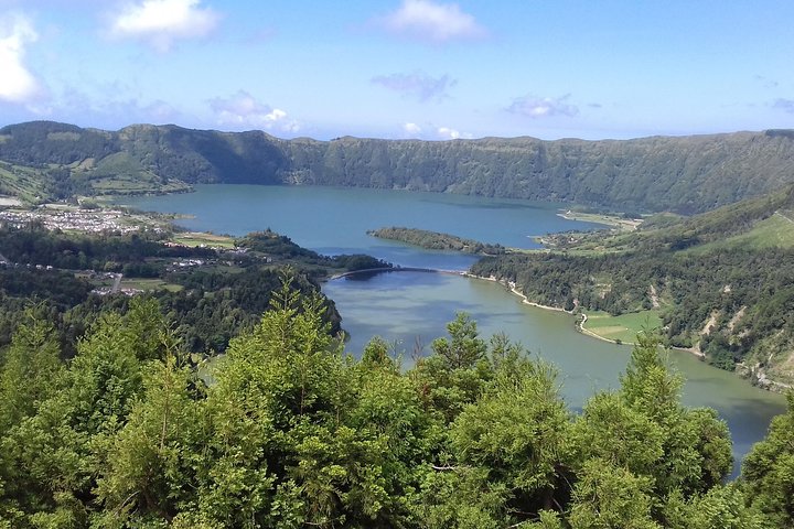 Full Day Sete Cidades and Lagoa do Fogo - Image 1