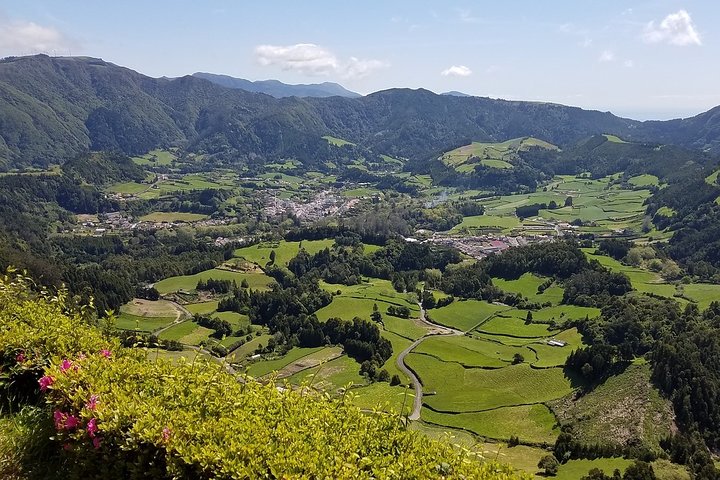 Full day tour from Ponta Delgada to Furnas volcano and hot springs - Image 2