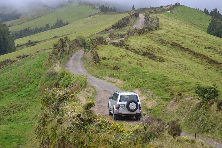 Half Day 4x4 Private tour from Ponta Delgada Azores - Image 4