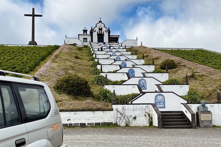 Half Day 4x4 Private tour from Ponta Delgada Azores - Image 5