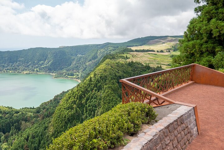 Half Day Volcano of Fogo and Furnas Private Tour - Image 1