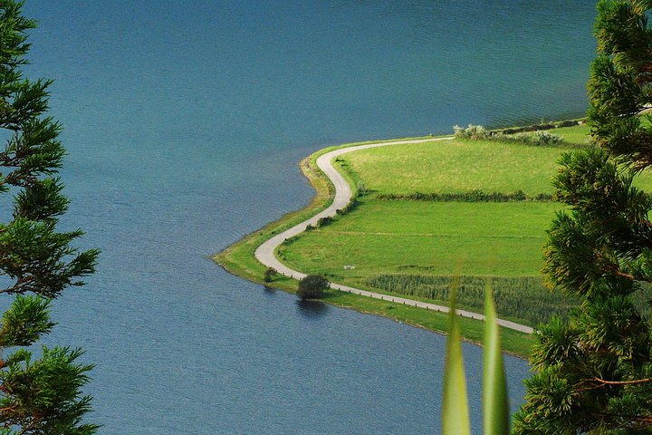 Jeep Tour - Sete Cidades (Half day) - Image 4