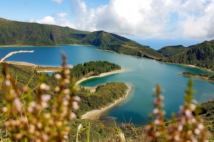 Sete Cidades & Lagoa do Fogo - Private Group Tour - Image 4